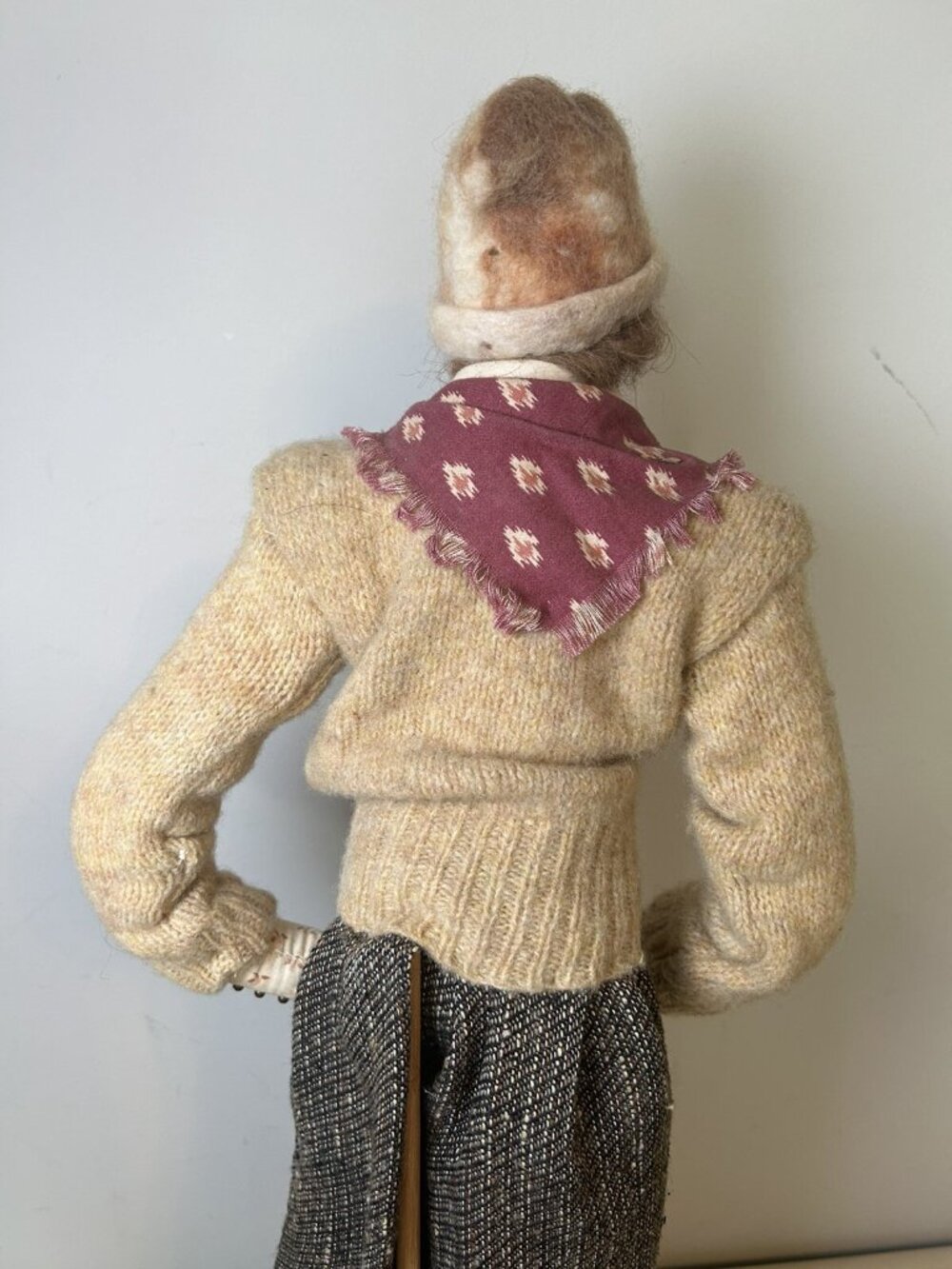 Akira Blount Doll Handmade Needle Sculpted Signed Vintage 24” With Stand - Picture 15 of 16